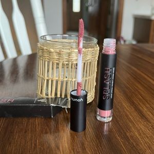 Younique SPLASH liquid lipstick - Successful